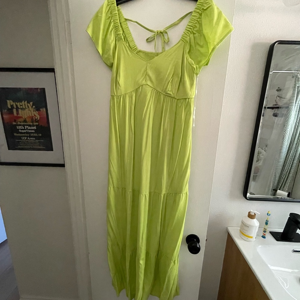 Maternity dress size small